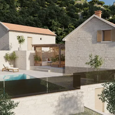 Villa Marina - Five Bedroom With Pool