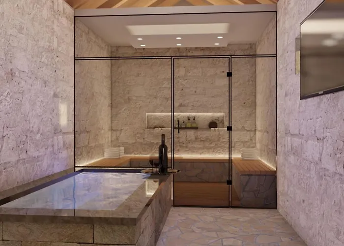 Villa Marina - Five Bedroom With Pool *